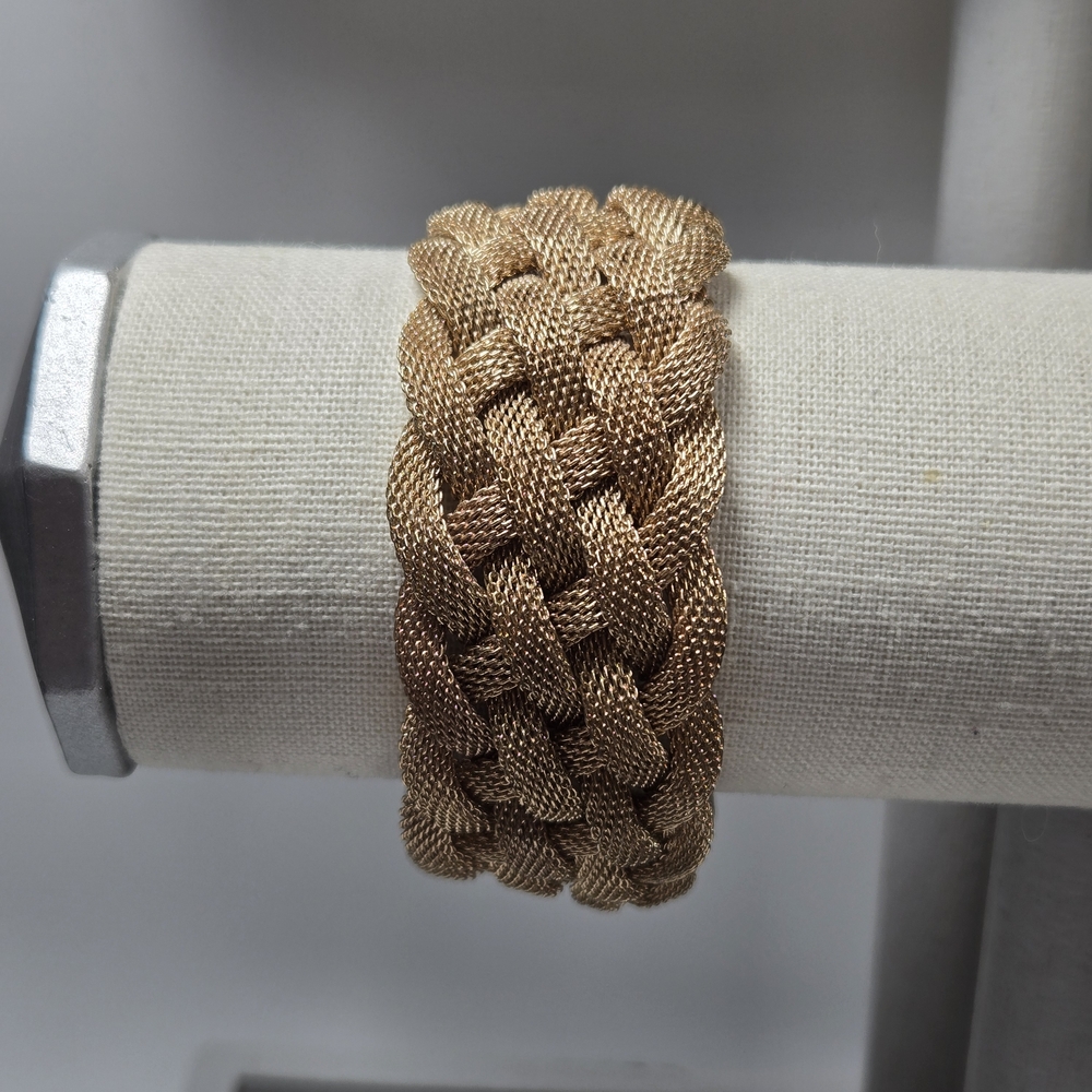 Mesh Gold tone Braided Bracelet Magnetic Closure - Picture 2 of 10